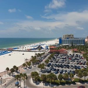 Meet your Posher, Delores